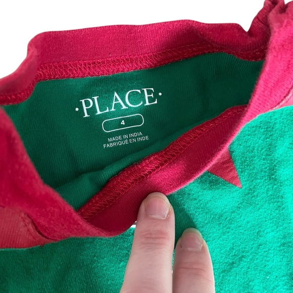 Festive Christmas Green and Red Elf Pajama two piece Set toddler size 4 unisex - Picture 3 of 8